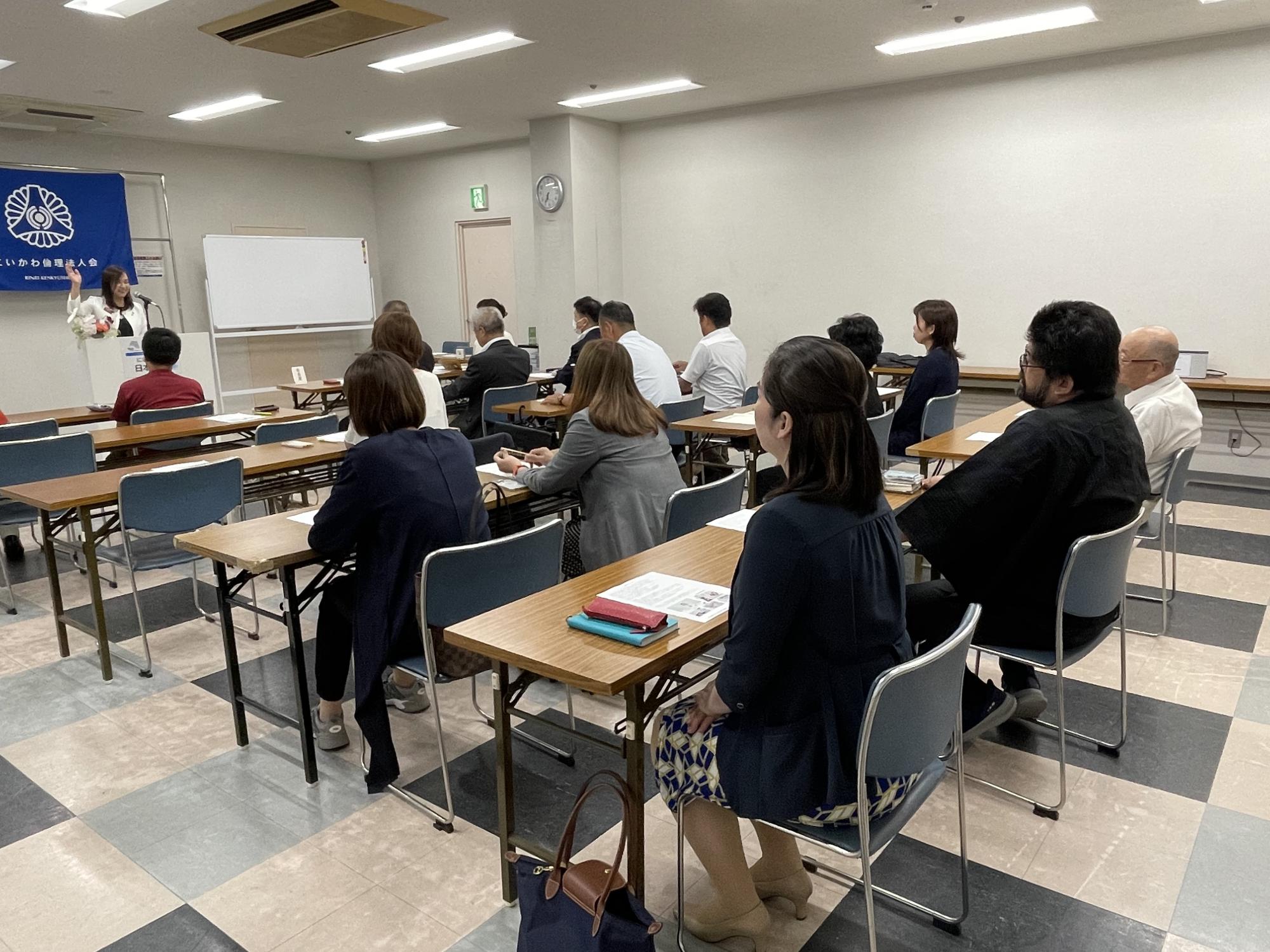 7/4 ナイトセミナーレポート「報恩謝徳～喜びあふれる倫理経営」今井 多惠 氏